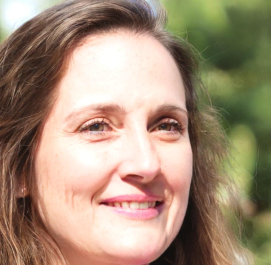 Portrait de Léonie Ducharme, fondatrice de fendaroexia